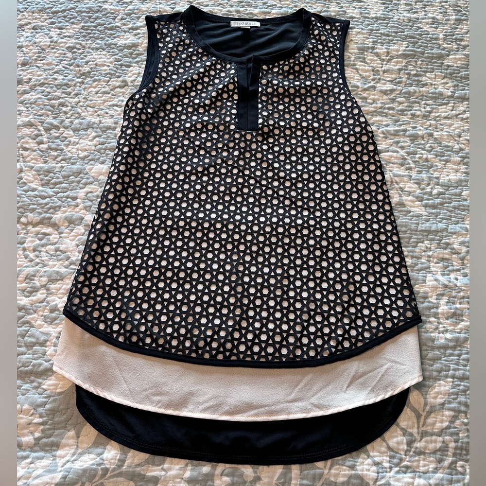 Black and Cream Geometric Top
